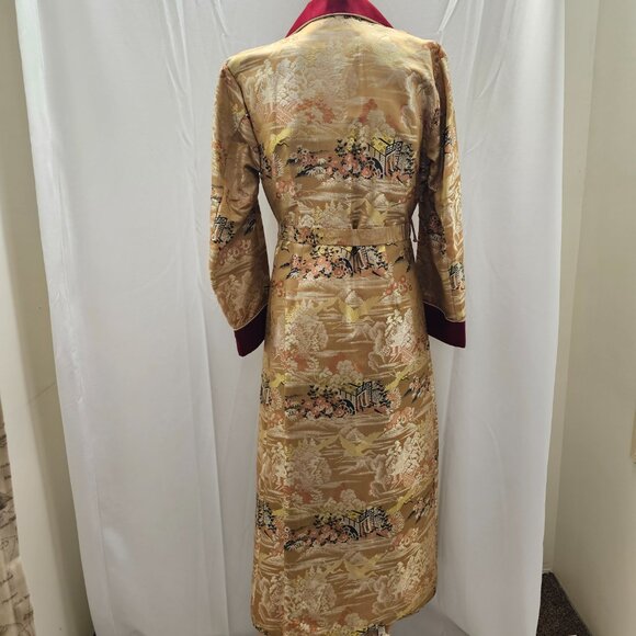 Vintage Japanese Robe - Picture 3 of 4